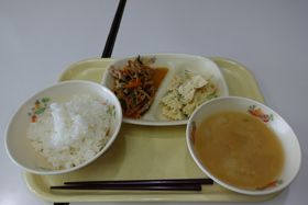 給食